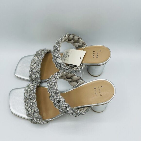 A New Day Shoes Womens Size 8.5 Silver High Heels Rhinestones Shiny Sparkling - Picture 7 of 12